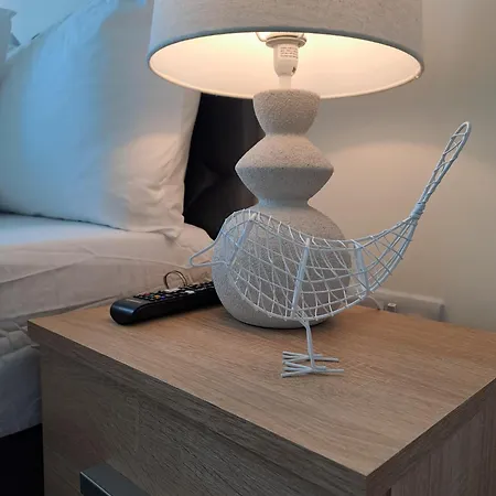 Cozy Bedroom In Lucan, *